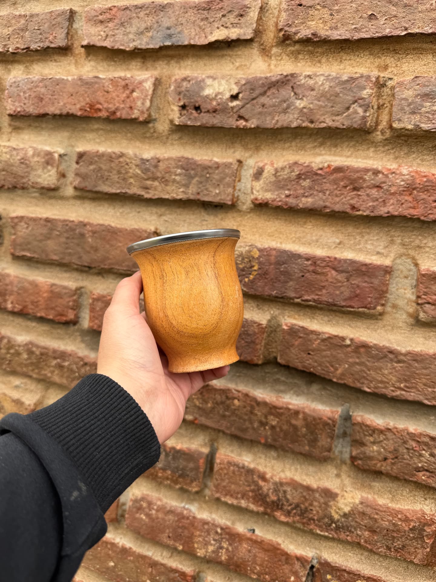 Camionero de algarrobo rústico